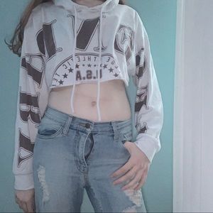 legendary cropped sweatshirt